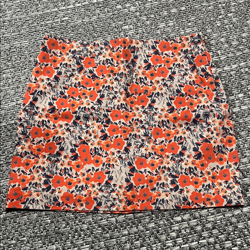 Club Monaco | Floral Skirt - Picture 2 of 10